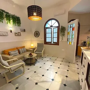 https://apartamento-casa-charo.es-andalucia.com